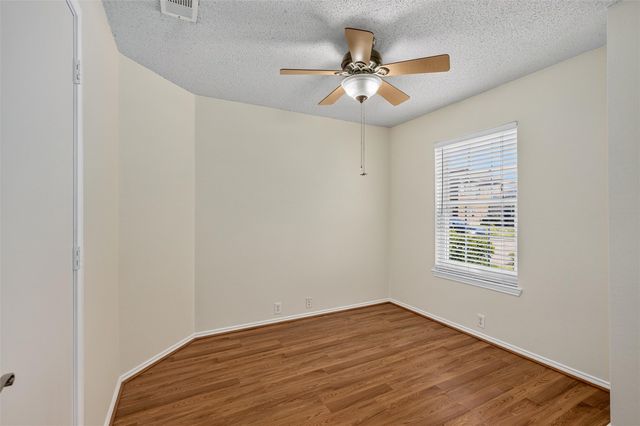 305 Cobblestone Drive, Wylie, TX 75098