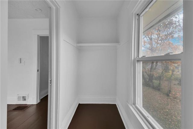 3336 S Benton Avenue, Kansas City, MO 64128