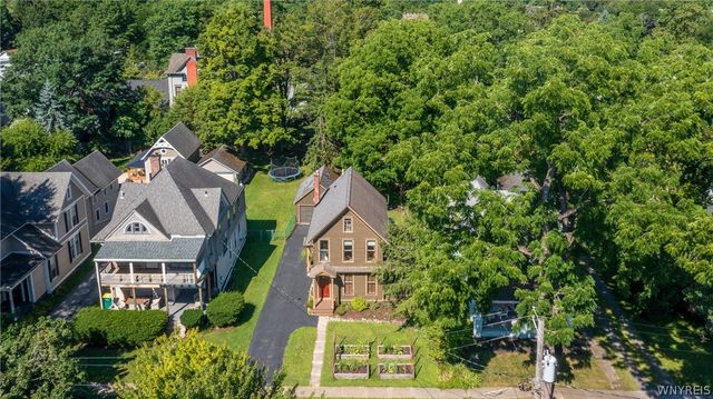 25 Park Place, Aurora, NY 14052