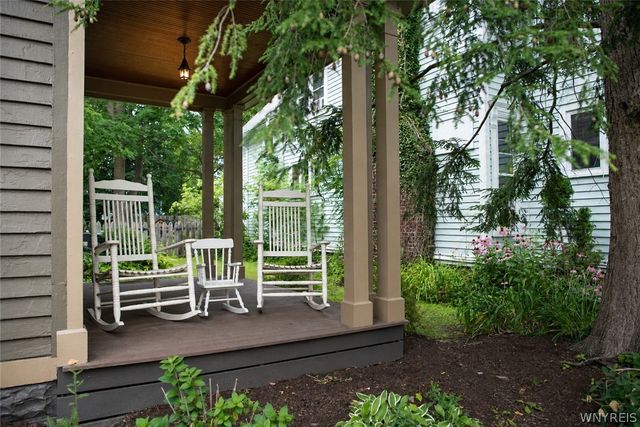 25 Park Place, Aurora, NY 14052