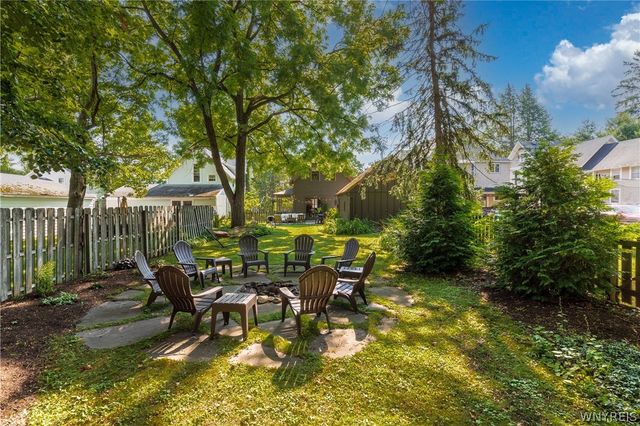 25 Park Place, Aurora, NY 14052