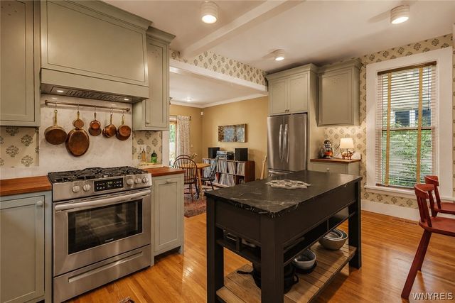25 Park Place, Aurora, NY 14052