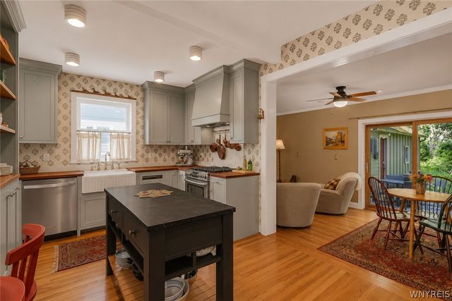 25 Park Place, Aurora, NY 14052