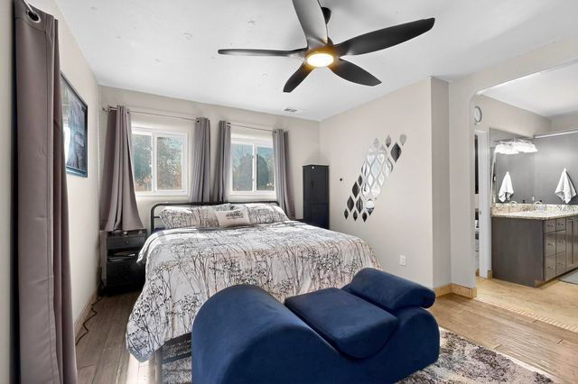 534 Muscatel Avenue NE, Albuquerque, NM 87107