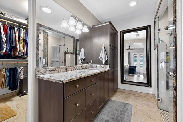 534 Muscatel Avenue NE, Albuquerque, NM 87107