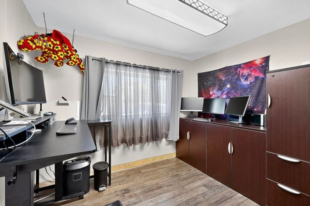 534 Muscatel Avenue NE, Albuquerque, NM 87107