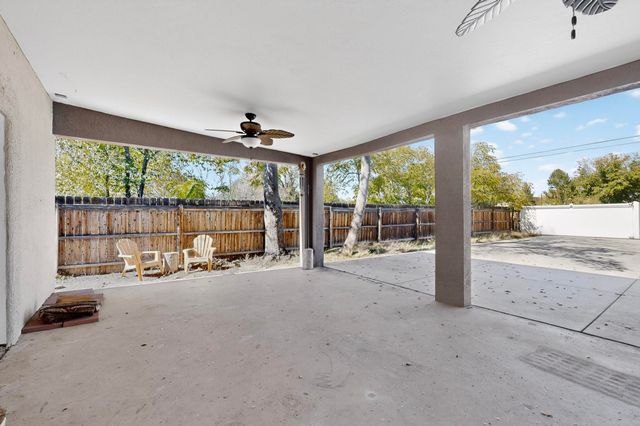 534 Muscatel Avenue NE, Albuquerque, NM 87107