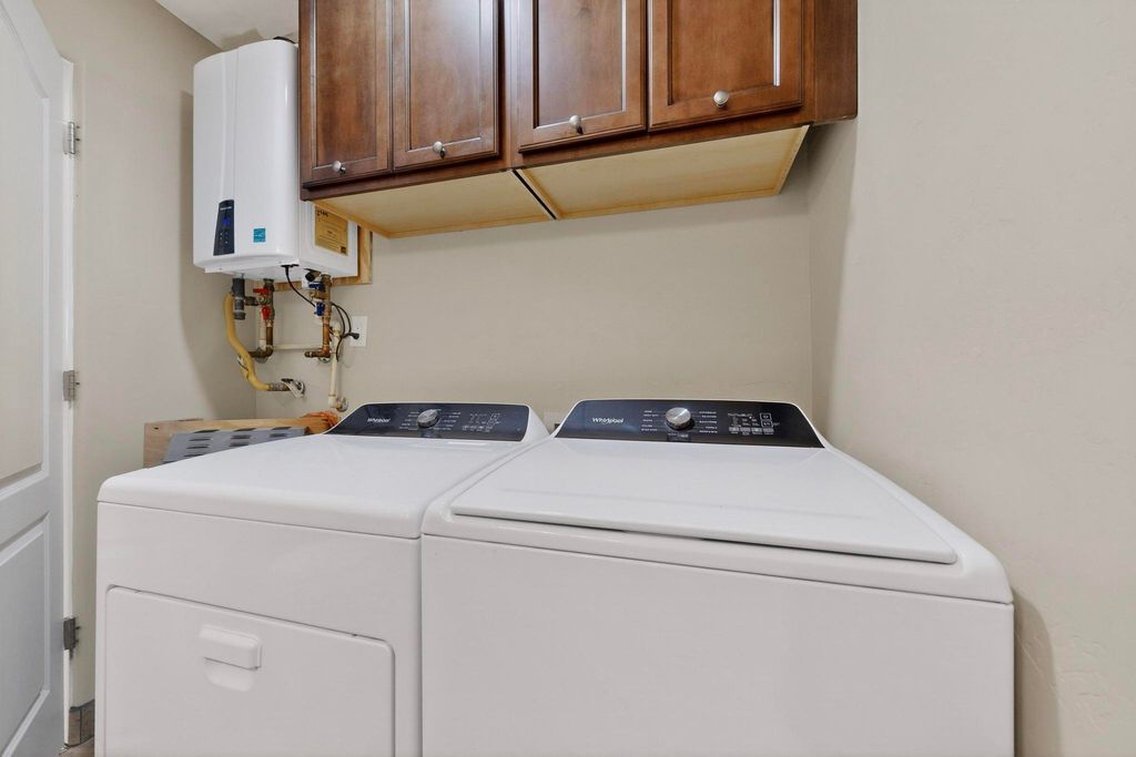 Image 33 of property listing at 534 Muscatel Avenue NE, Albuquerque, NM 87107