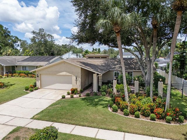 3303 EL AMADOR COURT, Tampa, FL 33614