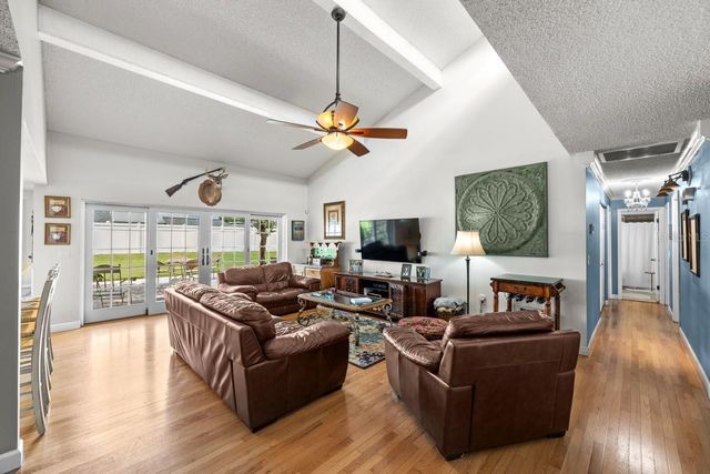 3303 EL AMADOR COURT, Tampa, FL 33614