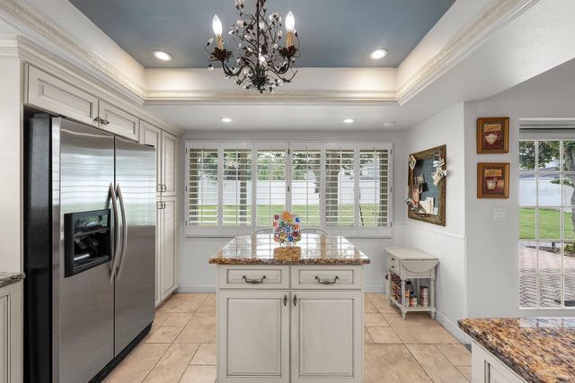 3303 EL AMADOR COURT, Tampa, FL 33614