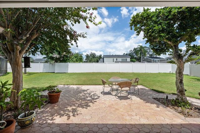 3303 EL AMADOR COURT, Tampa, FL 33614