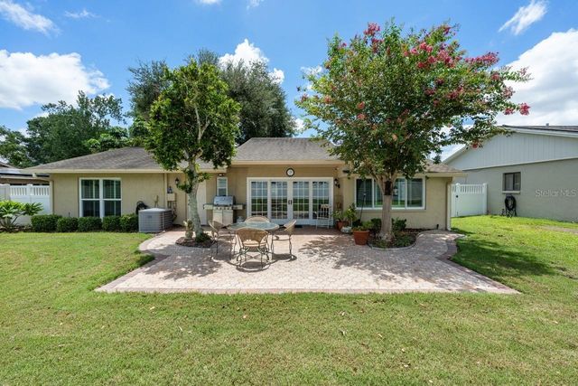 3303 EL AMADOR COURT, Tampa, FL 33614