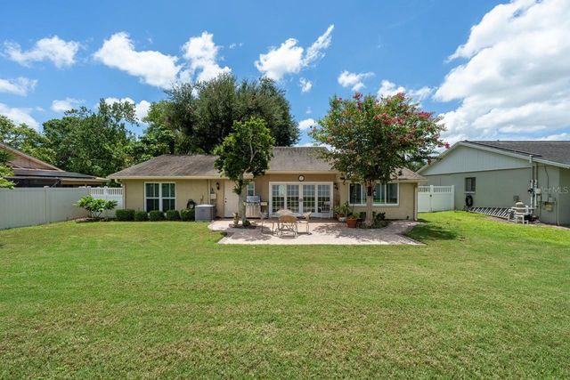 3303 EL AMADOR COURT, Tampa, FL 33614