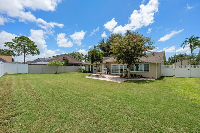 3303 EL AMADOR COURT, Tampa, FL 33614