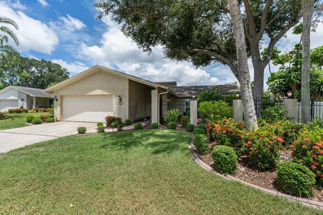 3303 EL AMADOR COURT, Tampa, FL 33614