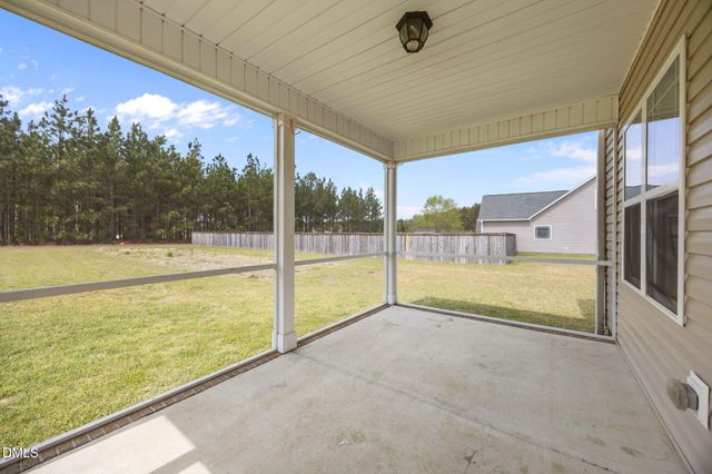 64 Widgeon Way, Lillington, NC 27546