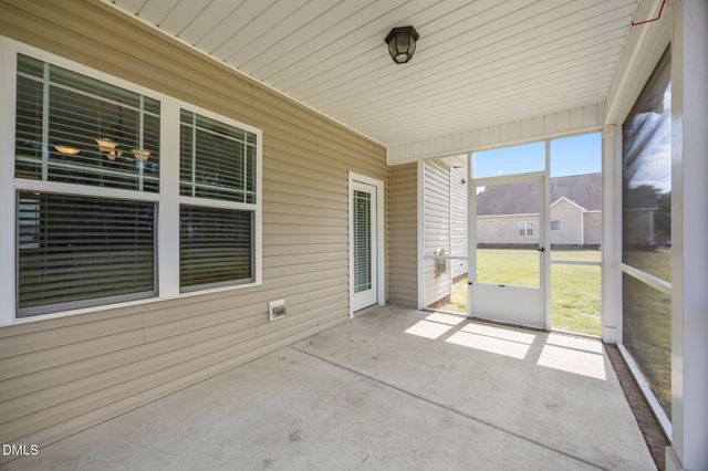 64 Widgeon Way, Lillington, NC 27546