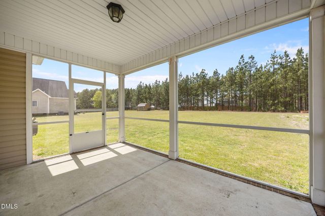 64 Widgeon Way, Lillington, NC 27546
