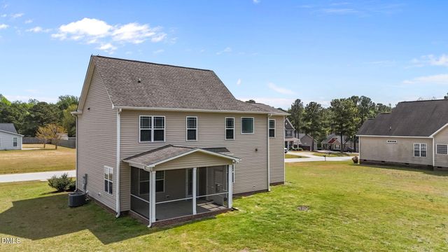 64 Widgeon Way, Lillington, NC 27546