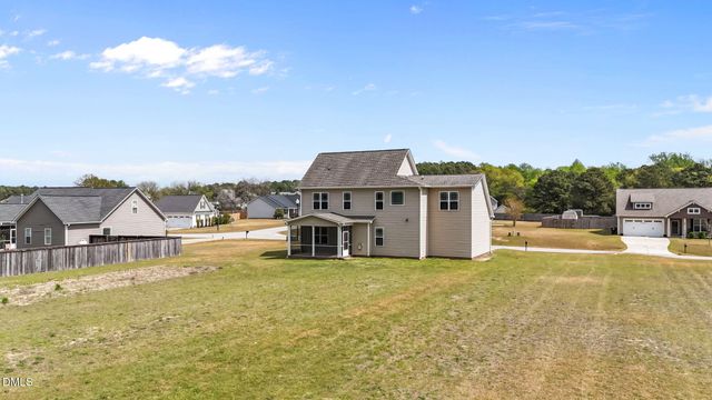 64 Widgeon Way, Lillington, NC 27546