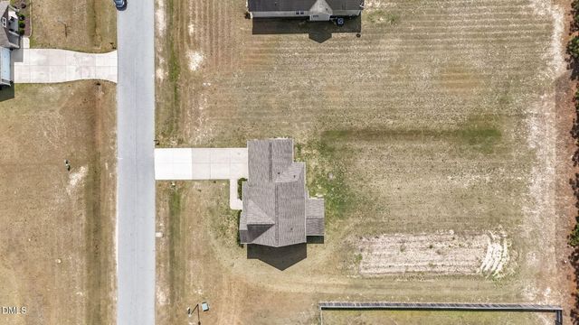 64 Widgeon Way, Lillington, NC 27546