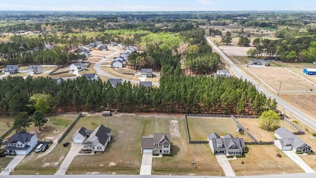 64 Widgeon Way, Lillington, NC 27546