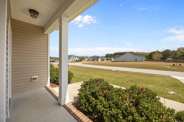 64 Widgeon Way, Lillington, NC 27546
