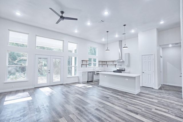 21 L Denson Road, Coldspring, TX 77331