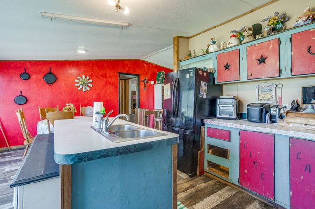1100 Knob Road, Springtown, TX 76082