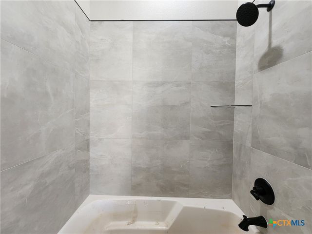 819 Eagle Cross Cove, Salado, TX 76571