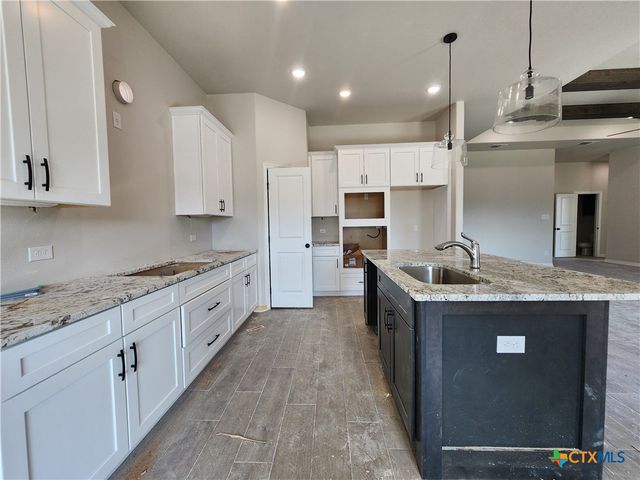 819 Eagle Cross Cove, Salado, TX 76571