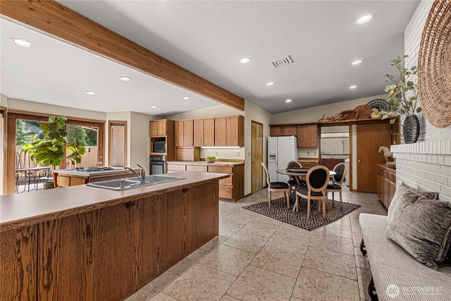 1840 Country Club Drive, East Wenatchee, WA 98802