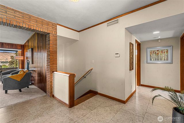 1840 Country Club Drive, East Wenatchee, WA 98802