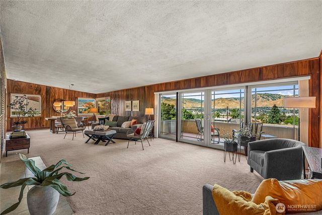 1840 Country Club Drive, East Wenatchee, WA 98802