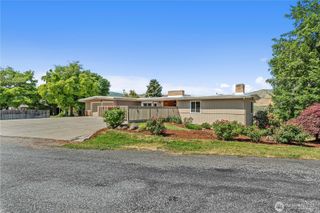 1840 Country Club Drive, East Wenatchee, WA 98802