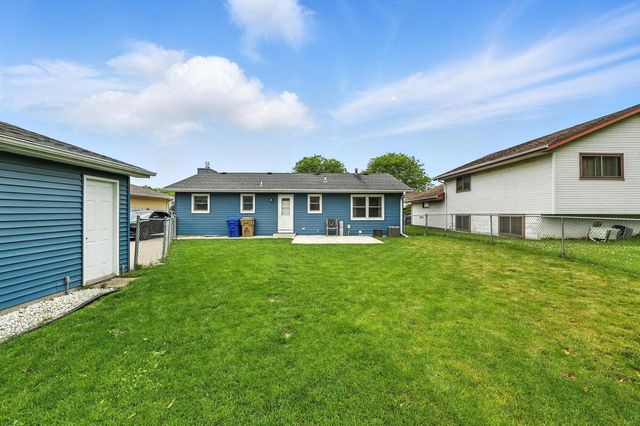 1515 16th AVENUE, Kenosha, WI 53140