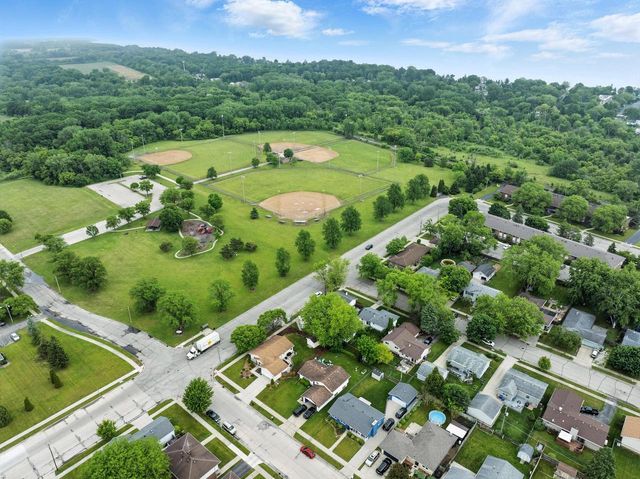1515 16th AVENUE, Kenosha, WI 53140