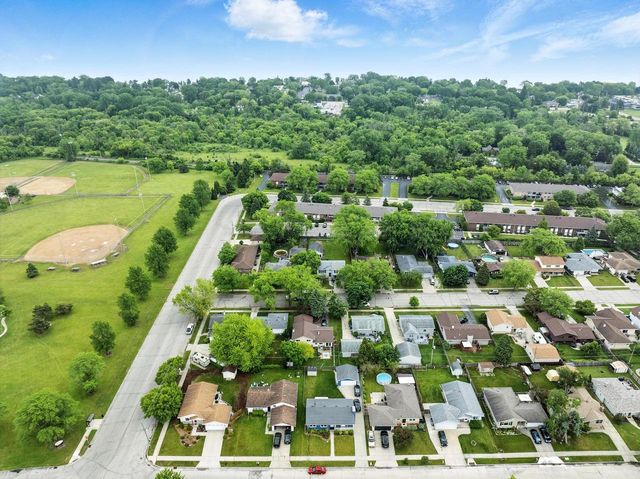 1515 16th AVENUE, Kenosha, WI 53140