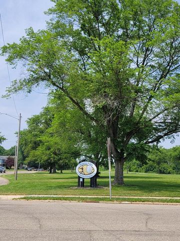 1515 16th AVENUE, Kenosha, WI 53140