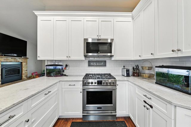 1515 16th AVENUE, Kenosha, WI 53140