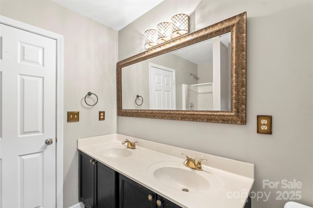 5450 Franklin Springs Circle, Charlotte, NC 28217