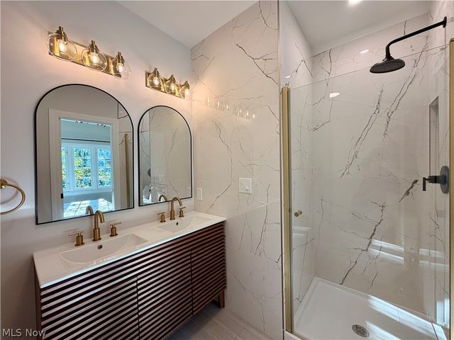 3361 Avalon Road, Shaker Heights, OH 44120