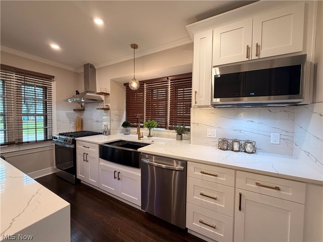 3361 Avalon Road, Shaker Heights, OH 44120
