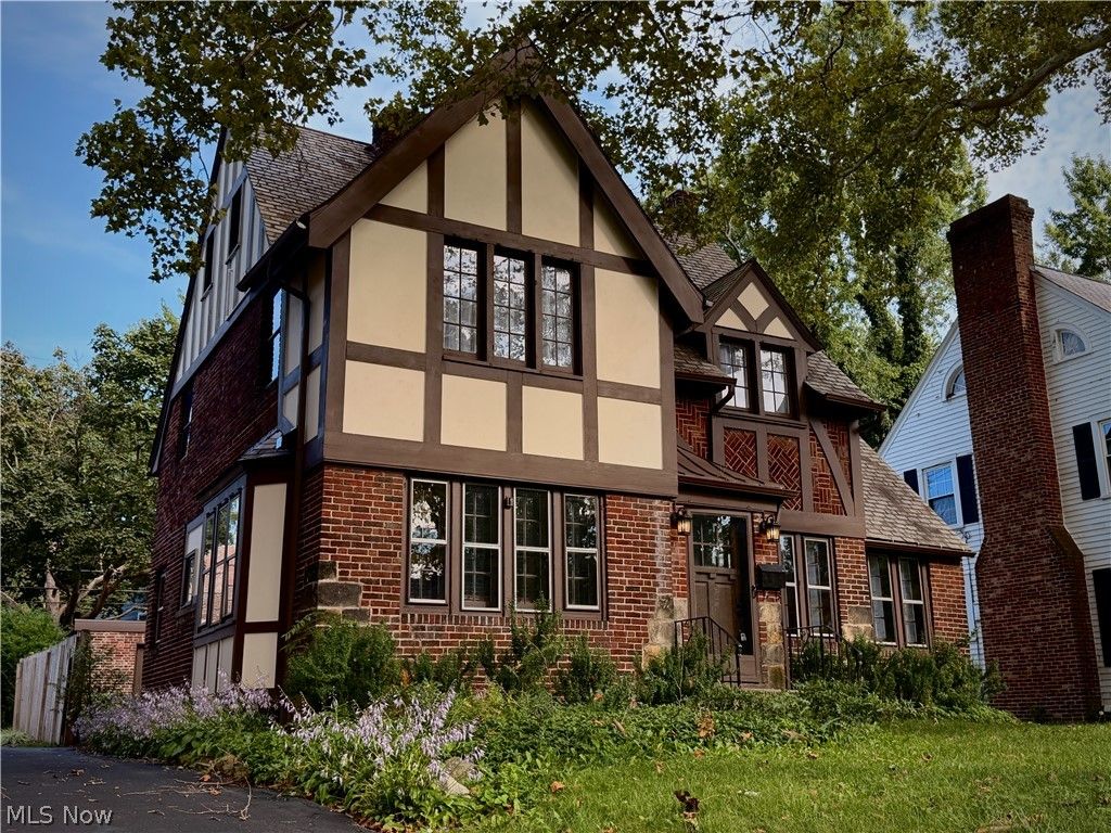 3361 Avalon Road, Shaker Heights, OH 44120
