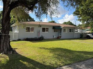 360 W 52nd St 0, Hialeah, FL 33012