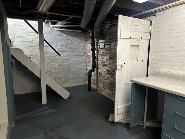 325 W 8th Street S, Newton, IA 50208