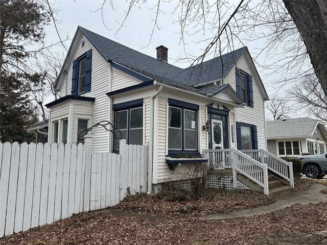 325 W 8th Street S, Newton, IA 50208
