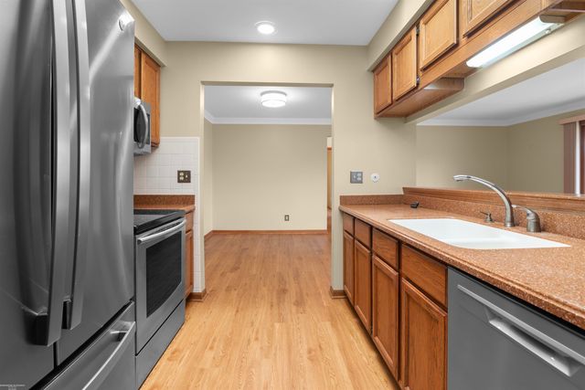 15089 Newberry Court, Shelby, MI 48315
