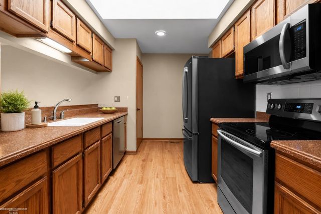 15089 Newberry Court, Shelby, MI 48315